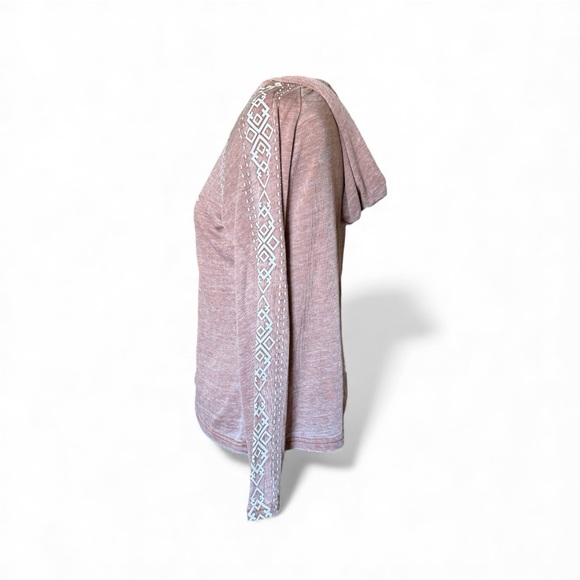 Back in the Saddle - Women's Aztec Patterned Top w/ Rhinestone - Brown - Picture 3 of 8